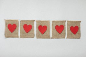 Money date image shows 5 hearts in a row